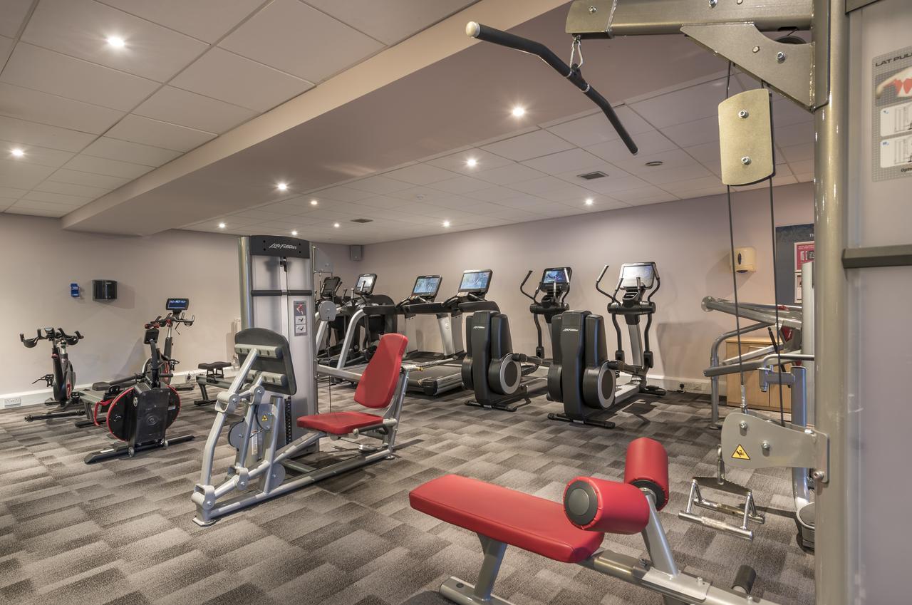 Macdonald Elmers Court Resort Лимингтън Екстериор снимка